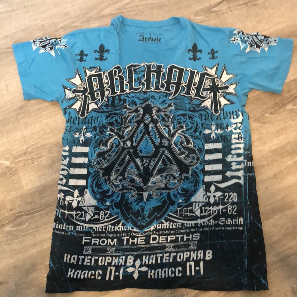 Archaic size Medium shirt